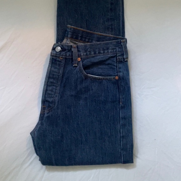 Levi Blue Jeans - Picture 2 of 5